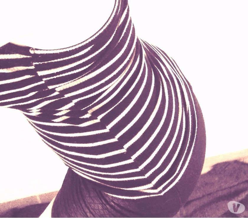 Belle demoiselle vous accueille chez elle