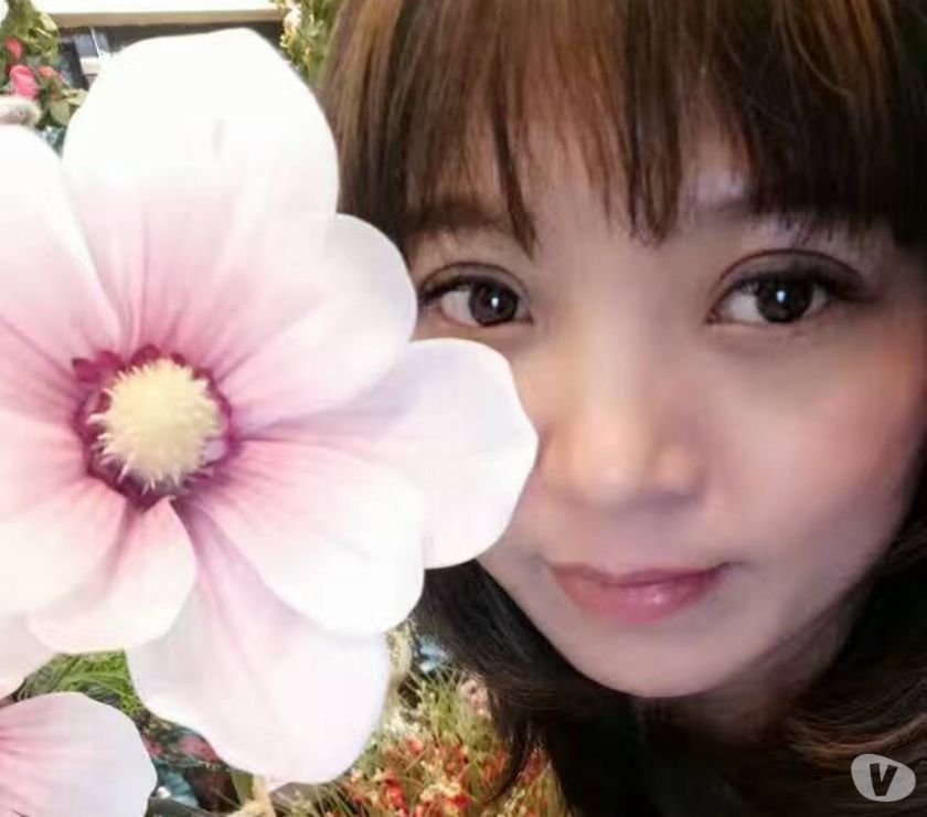Sympathique asiatique fait des massages hallucinants